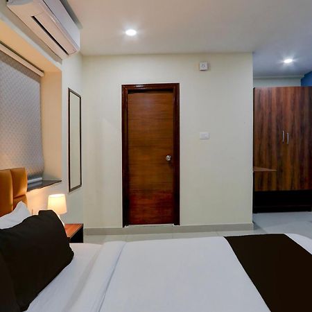 Super Townhouse The Cinco Bliss Near Ikea, Wells Forgo, Kims, Care Hospitals Hotel Hyderabad Luaran gambar