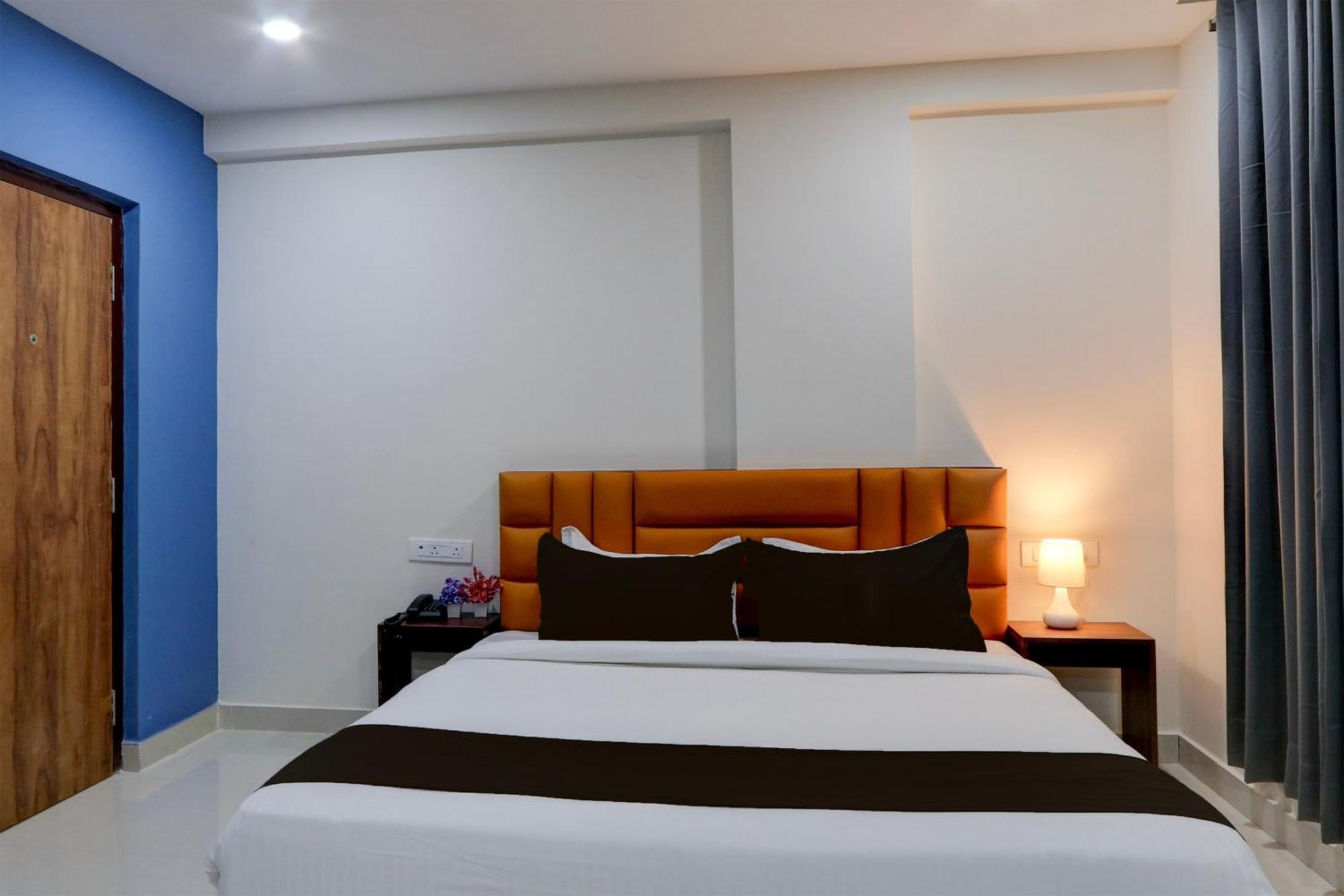 Super Townhouse The Cinco Bliss Near Ikea, Wells Forgo, Kims, Care Hospitals Hotel Hyderabad Luaran gambar