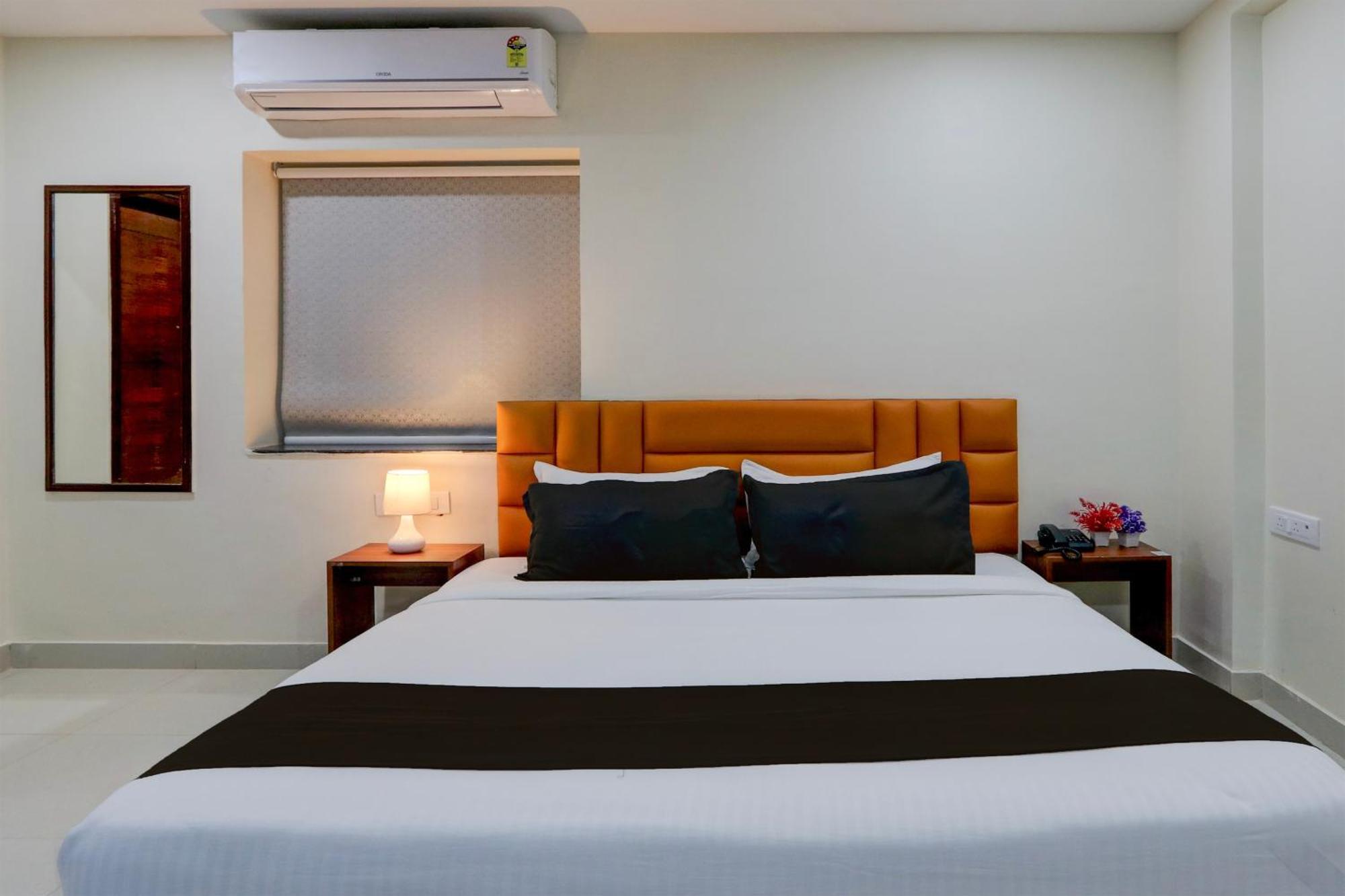 Super Townhouse The Cinco Bliss Near Ikea, Wells Forgo, Kims, Care Hospitals Hotel Hyderabad Luaran gambar