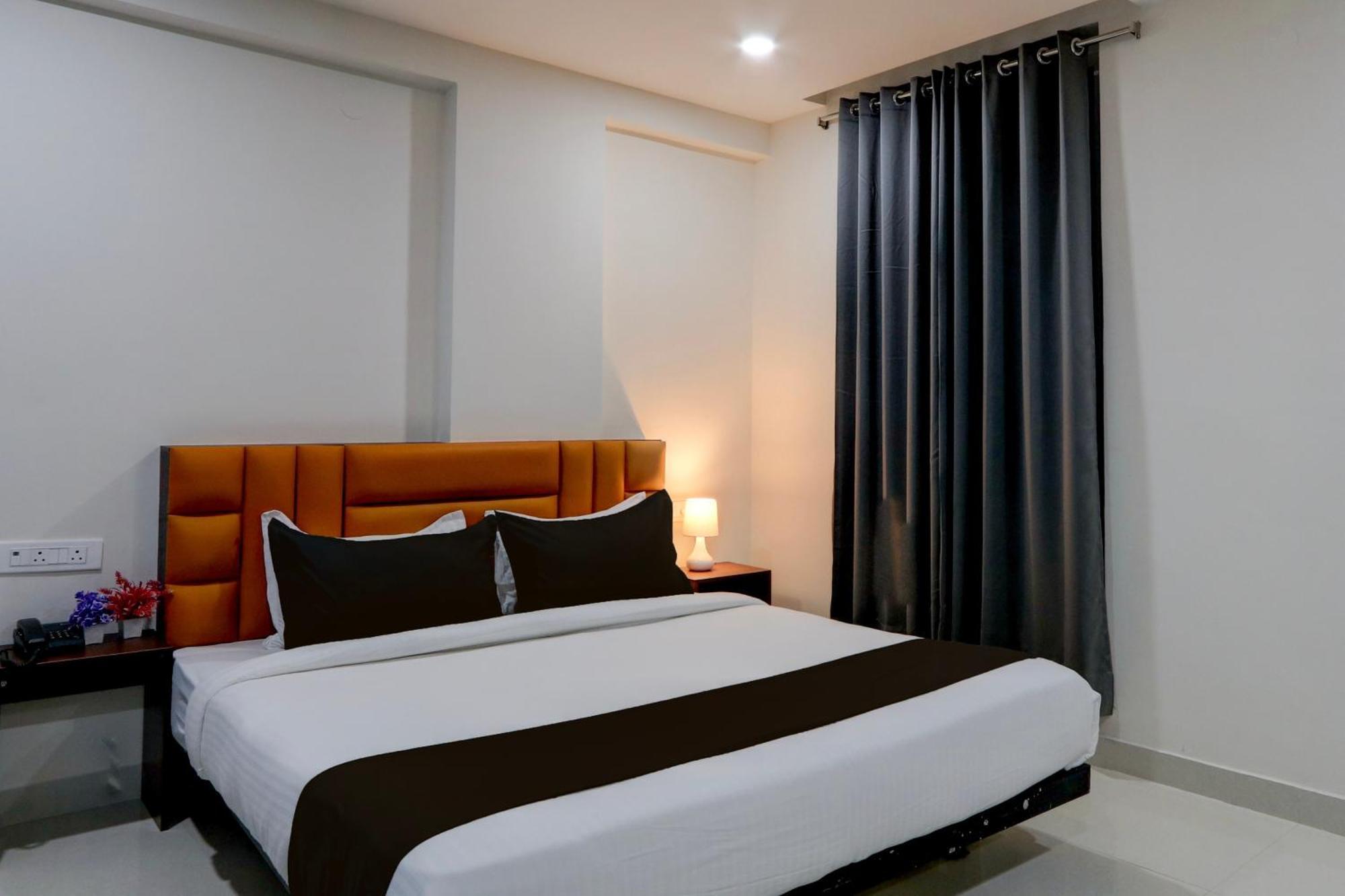 Super Townhouse The Cinco Bliss Near Ikea, Wells Forgo, Kims, Care Hospitals Hotel Hyderabad Luaran gambar