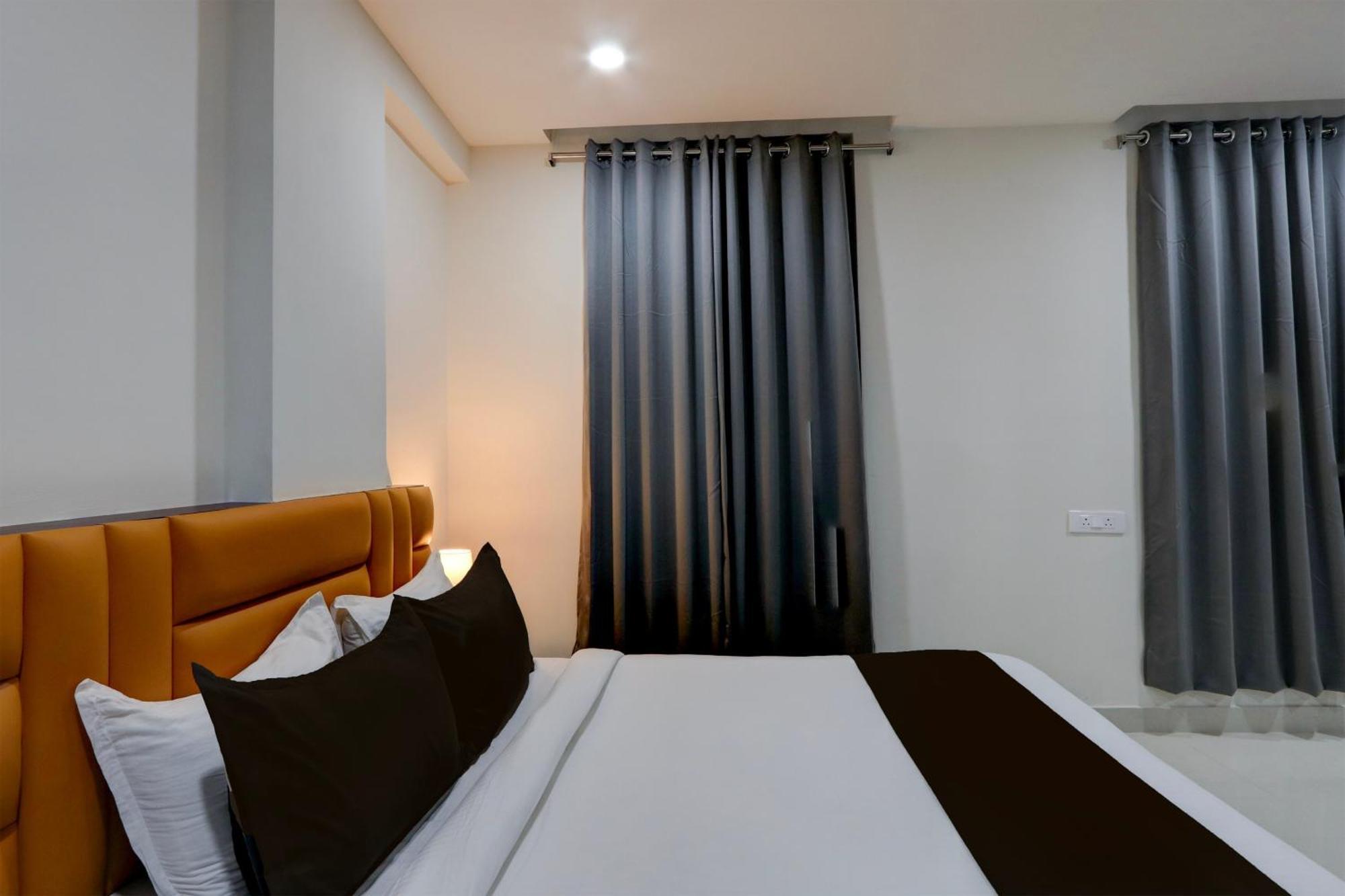 Super Townhouse The Cinco Bliss Near Ikea, Wells Forgo, Kims, Care Hospitals Hotel Hyderabad Luaran gambar