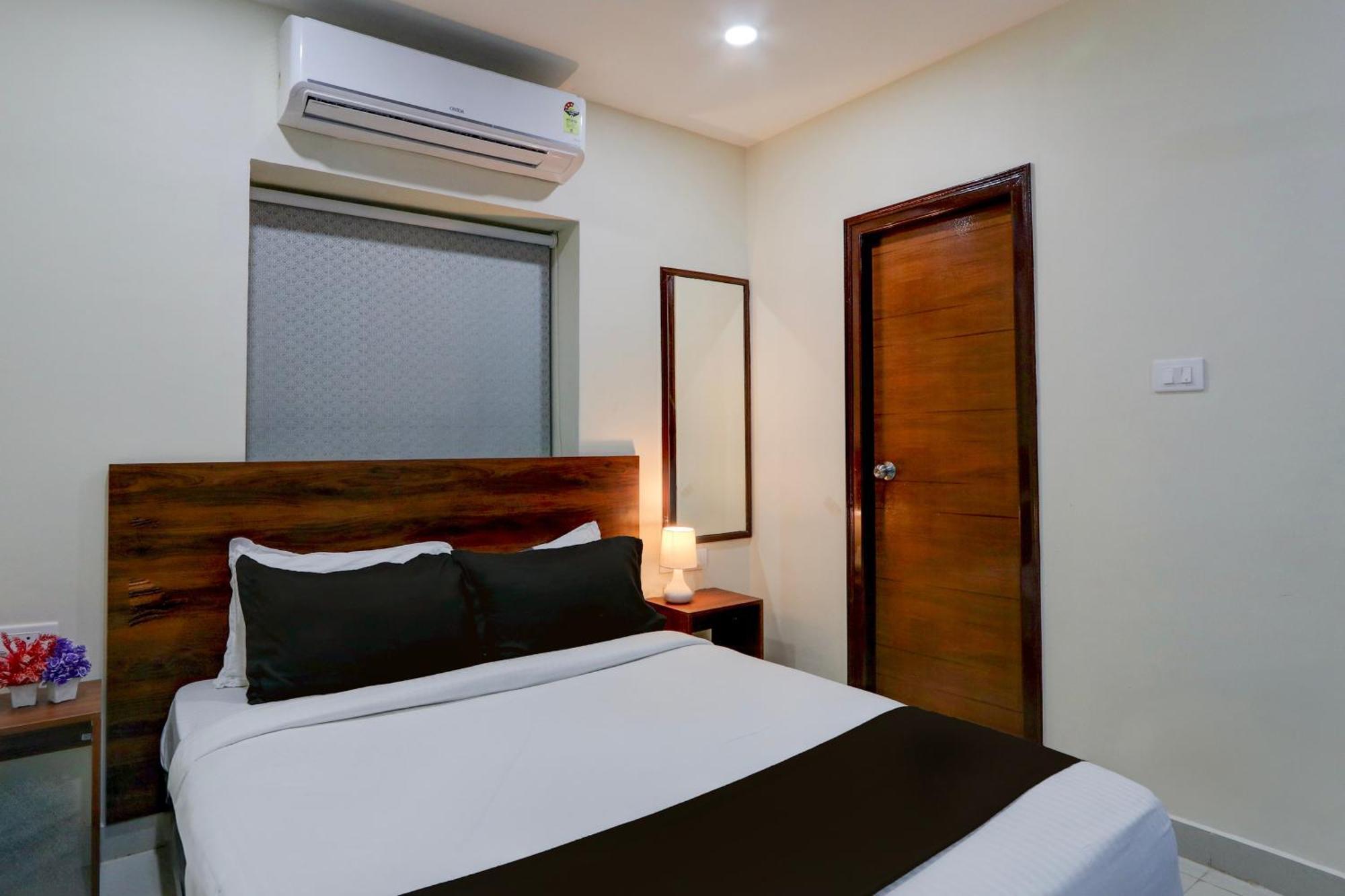 Super Townhouse The Cinco Bliss Near Ikea, Wells Forgo, Kims, Care Hospitals Hotel Hyderabad Luaran gambar